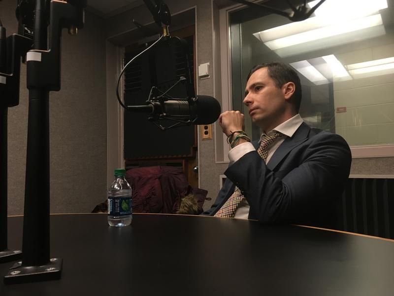 SrebrenicaUK's tweet photo. Listen to this insightful short interview with Kenan Trebincevic discussing his book #BosniaList. Kenan describes how at the age of 12, he was stunned to see his neighbours turning on one another....
https://t.co/MMvB9xw5fK https://t.co/seqeKsSAsI