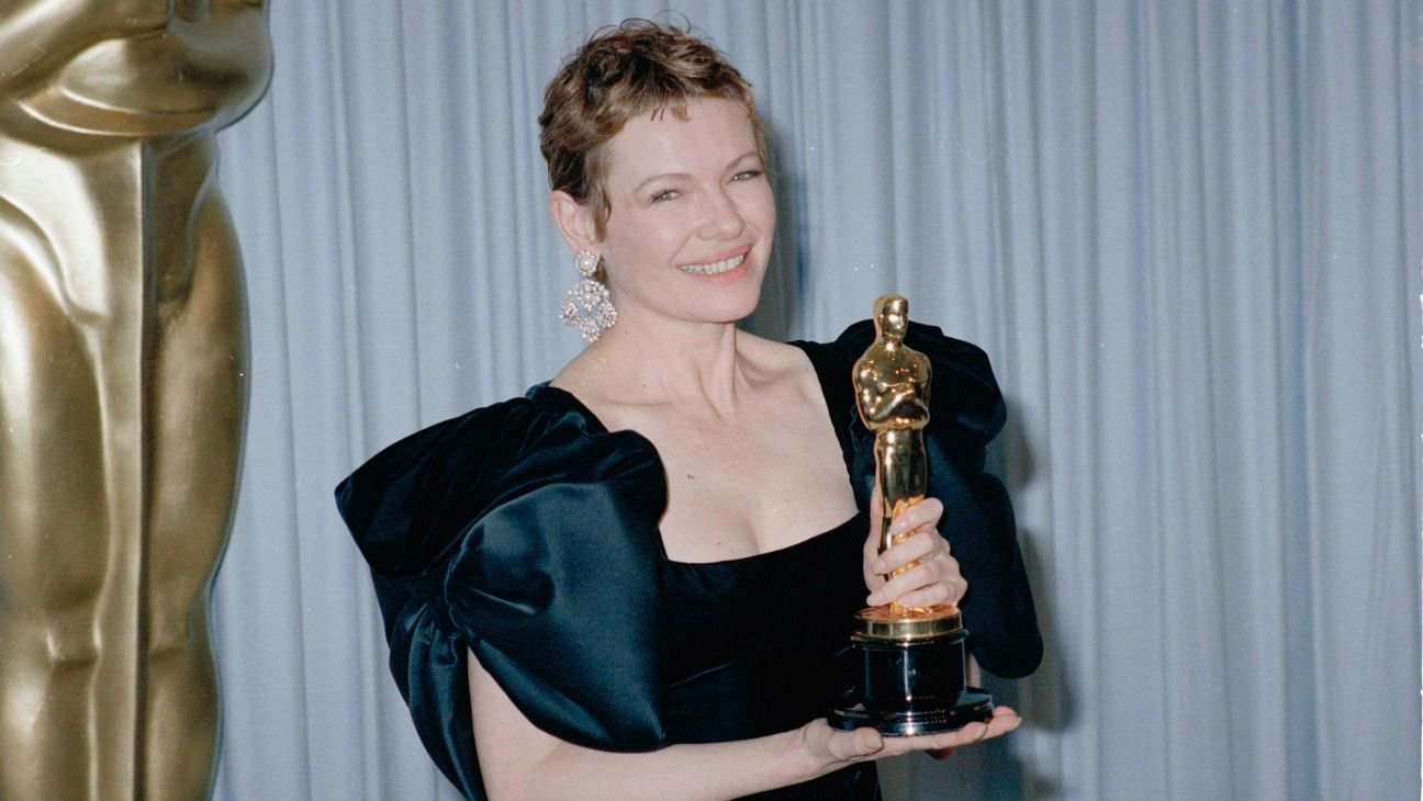 Happy birthday, Dianne Wiest! 