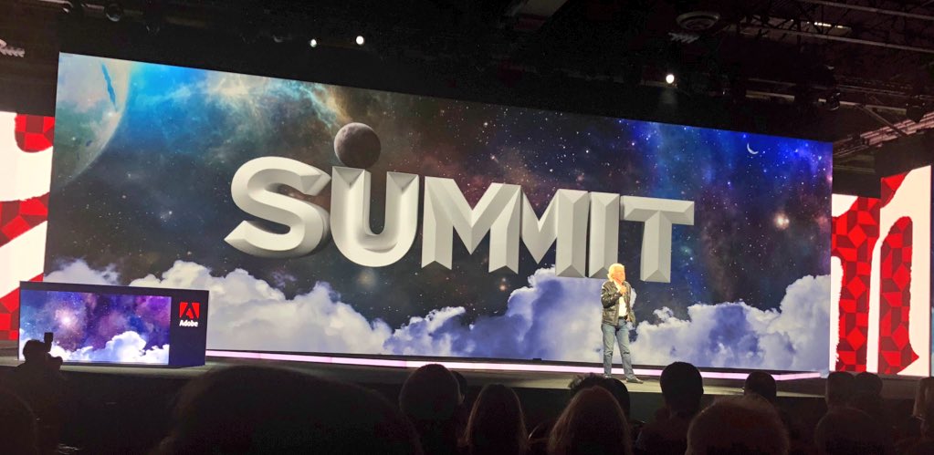 MeghnaW's tweet photo. Listening to Sir Richard Branson is like a energy shot! And the Hitchhikers guide to salary reference was my fav! #CustomerExperience #experiencecreators #AdobeSUMMIT #adobesummit2018 #virginatlantic #virginairways https://t.co/Om6XVAKETt