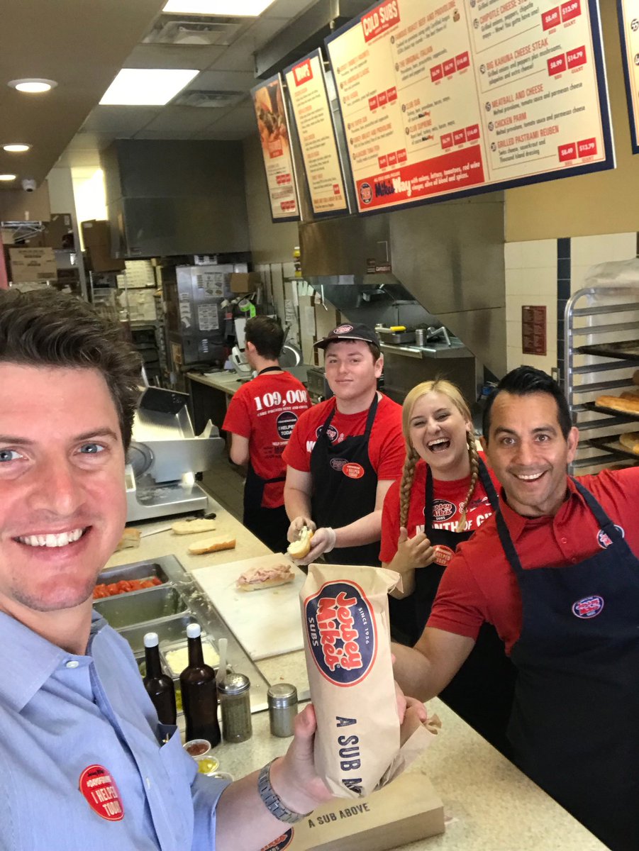 HenrySternCA's tweet photo. Thank you @jerseymikes for unleashing all your sandwich masters for #DayofGiving to support @OpGratitude. (Love my Woodland Hills crew! @BgardenBrett @Cali_Jai @jaime_xxo) https://t.co/T61TtrhSgS