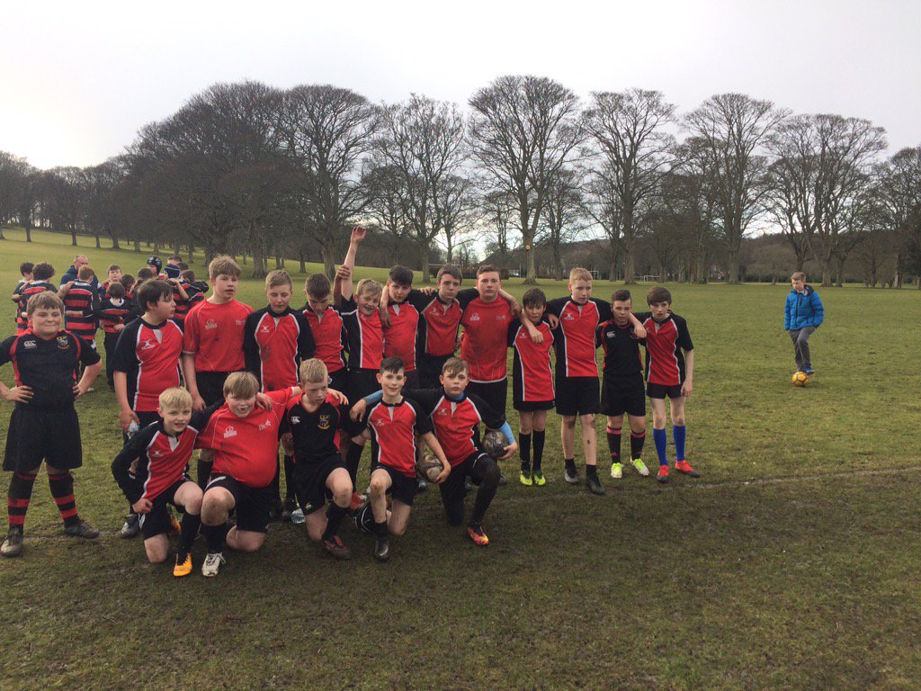 LochgellyHWB's tweet photo. 2 great wins tonight for our U14's + U17's away to Balwearie. Special shout to U14's who scored 8 tries! #Easteregg🏉 https://t.co/Qk8L1N8YpB