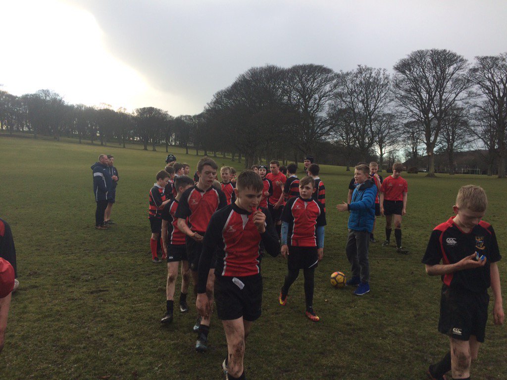 LochgellyHWB's tweet photo. 2 great wins tonight for our U14's + U17's away to Balwearie. Special shout to U14's who scored 8 tries! #Easteregg🏉 https://t.co/Qk8L1N8YpB