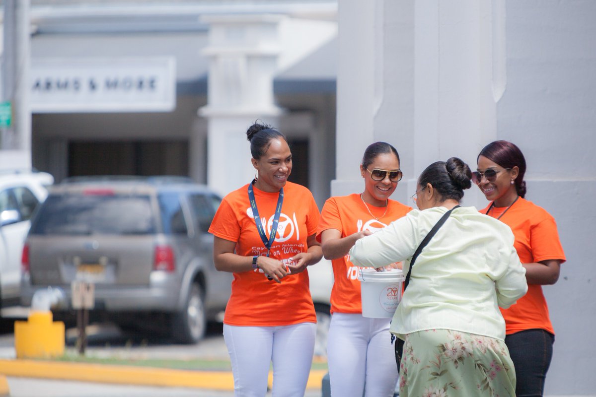 MealsOnWheelsKY's tweet photo. 300+ Volunteers were mobilized across Grand Cayman for the Meals on Wheels annual ¢hange for Change Coin Drive which took place on 23 and 24 March 2018 in 26 high traffic shops, organizations and banks across Grand Cayman. 
https://t.co/3rVizQCdHW https://t.co/U6adHzpj3z