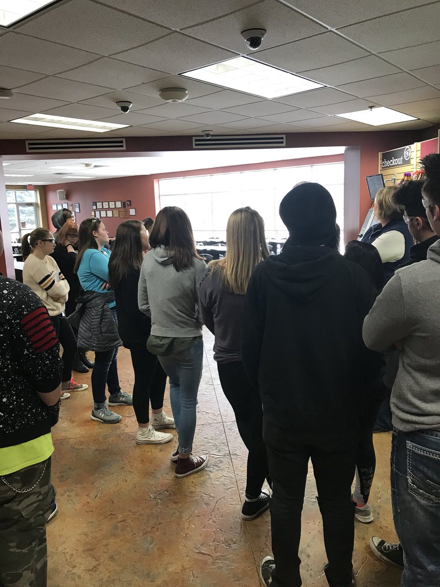 Maherhlww's tweet photo. 10th-12th grade students visited UMC this afternoon. Awesome experience. @TweetKCS https://t.co/kSdCTQfQOP