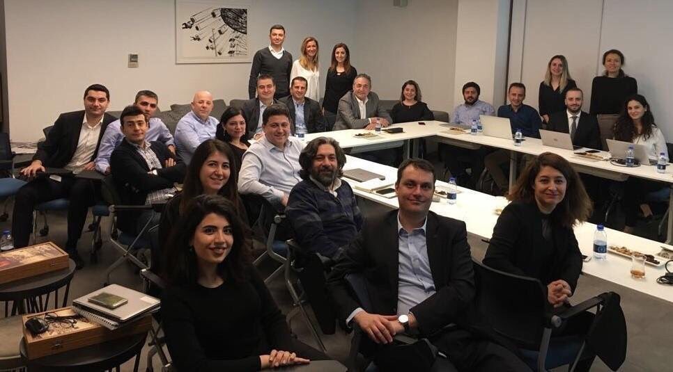 opetfuchs's tweet photo. Opet Fuchs'ta dijital dönüşüm hızlandı! SAP Hybris ile müşteri deneyimini tüm kanallar için tek bir platformdan yönetip; ürünlerimizi, kataloglarımızı ve promosyonlarımızı bu platforma tanımlayarak güçlü bir içerik yönetimi yapmayı planlıyoruz! https://t.co/RRmTi1XPZm https://t.co/QRscezYGb0