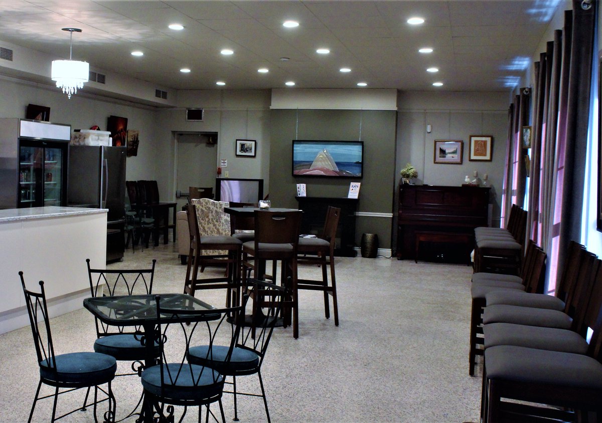 KAN <a href="/AcademyTheatre1/">FLATO Academy Theatre</a> , check out the new show for April and May in the upstairs Guild room , see a performance , relax and enjoy art from local artists in a great historic venue. #kawarthalakes #Lindsay #art