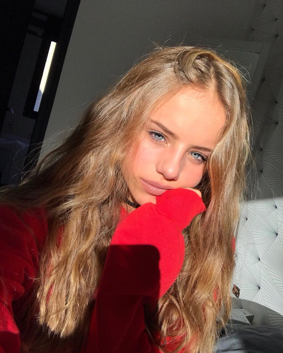 🌸SANDRA BÉRINGER 🌸

🌺16 Años
🌹Parisina 
🌼Amante del baile
🌻Cariñosa,coqueta,tímida,divertida y consentida.
🌷Youtuber y Muser

¿Me Regalas un RT para darme a concer? ♥MG para rol.
#FreeRol