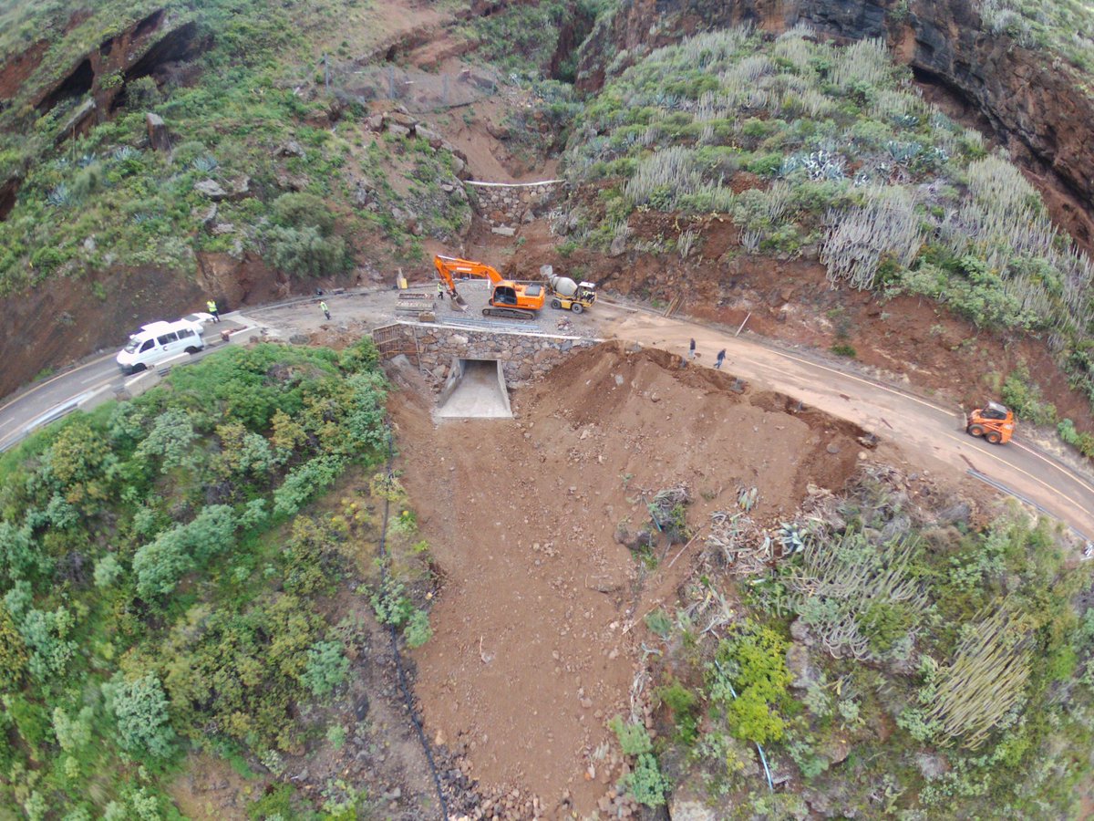 STIngenieros's tweet photo. Concluimos la reparación de vía Martín Luis, Puntallana, La Palma 

Continuando con la innovación, seguimiento de obras con toma de datos aéreos

@CabLaPalma @ObraPublicaLP https://t.co/p3tgvVKtsm
