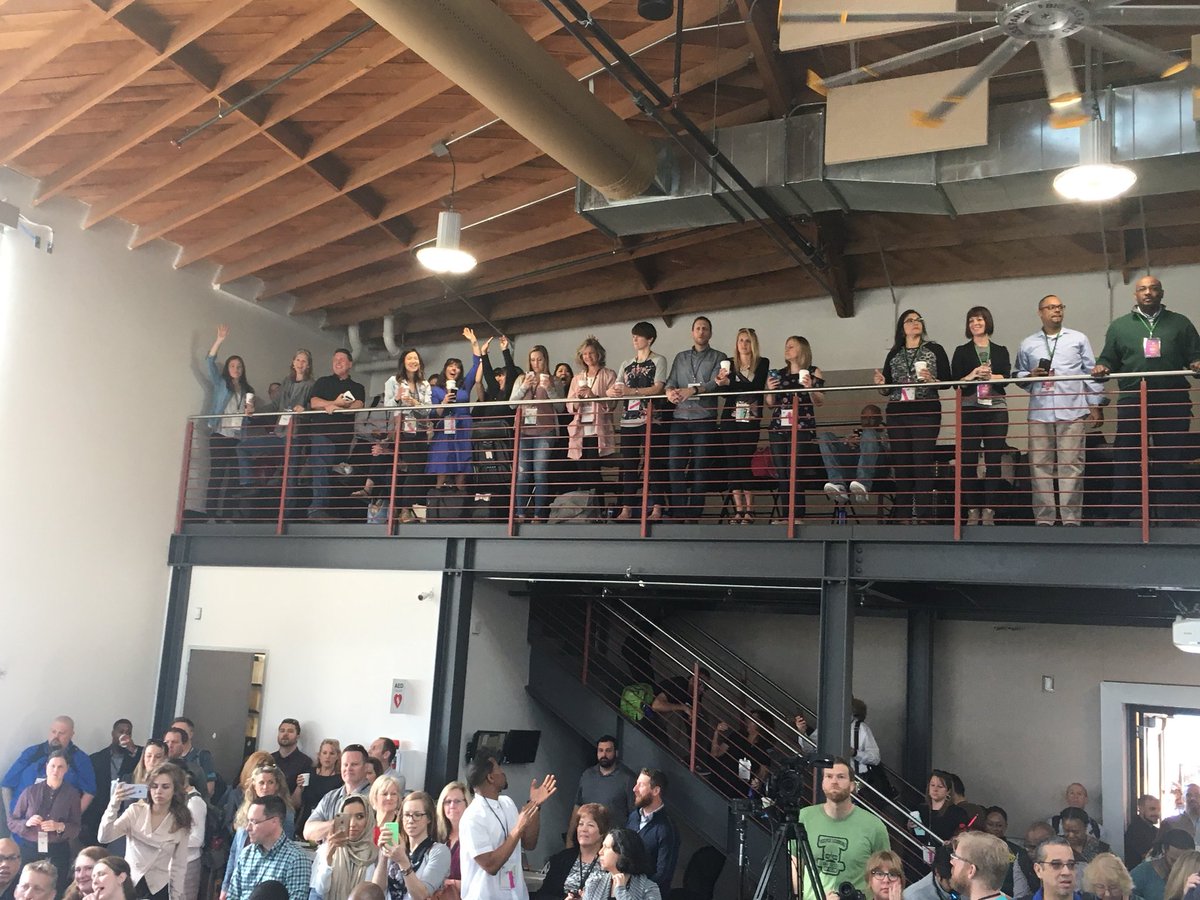 erpelding's tweet photo. Amazing that our entire @Design39Campus of teachers can attend #DL2018 - thanks @PowayUnified and @mkimphelps for flexing our district PD day. We have lots to share. https://t.co/AfinVmQizv