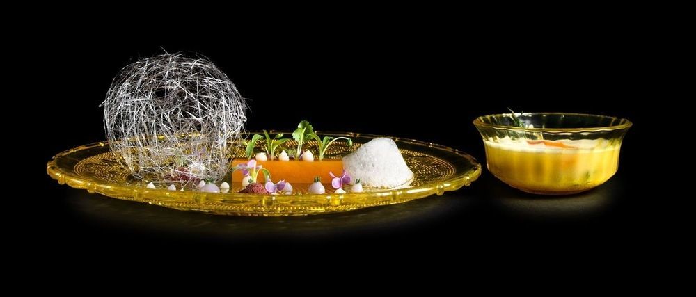 TOCondoCoach's tweet image. Cap off your #StaycationTO with some classy cocktails at @barcheftoronto on #QueenWest. Definitely a neighbourhood favourite. buff.ly/2EIs3xc