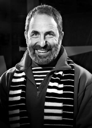 ACMEStudioInc's tweet image. Our #DesignerSpotlight is on Peter Shire, a member of Memphis Milano and has been designing for ACME since the 80s. Peter&apos;s work includes furniture, sculptures, and ceramics which have been included in international exhibitions. Shop his products here: ow.ly/7ftn30jcIqO