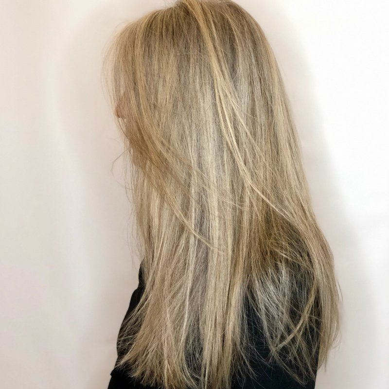 Salon Aks On Twitter White Highlights On Gray Hair To Lighten