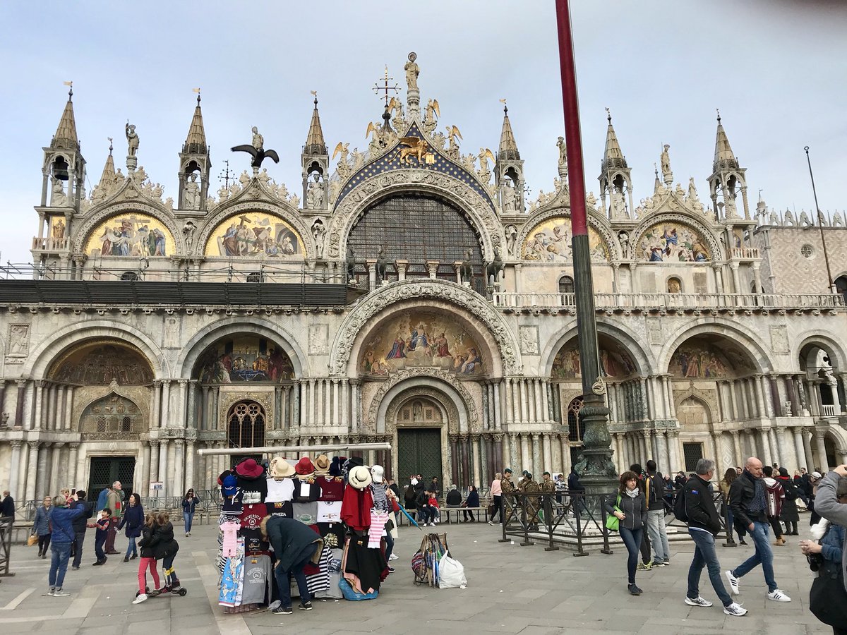 DeniseWickham1's tweet photo. Amazing trip! Spent a couple of days in Rome, then an overnight in Venice! Maximizing Spring Break! #lifeisaboutexperiences #besties https://t.co/MSkQdzRUAu