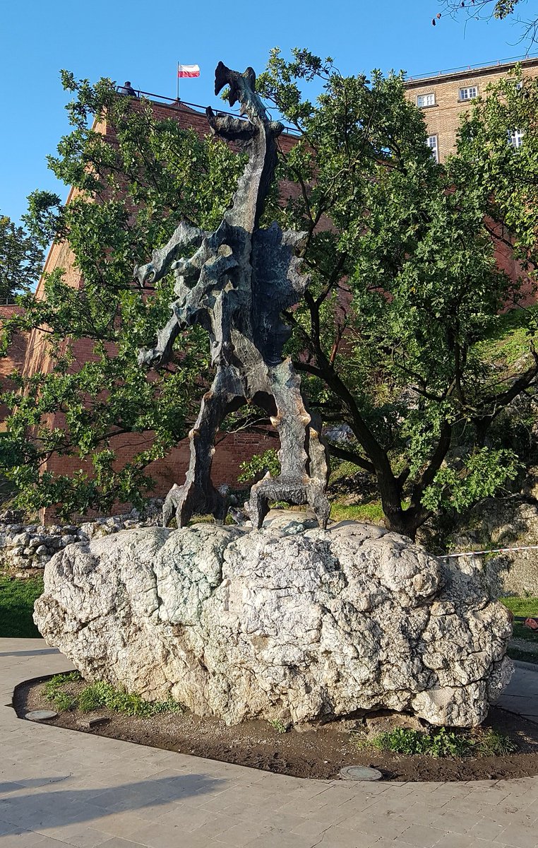 PicardParis's tweet image. Join me today at #14sfikrakow. We'll see how anyone can use Machine Learning without any knowledge in AI. Is a neural network able to recognize the Wawel Dragon? Let's dare to check ;)
@sfikrakow #MachineLearningAPI