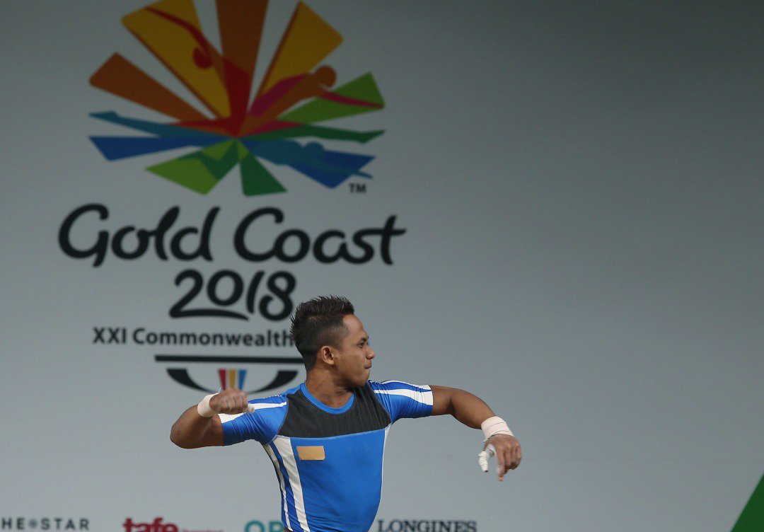 bharianmy's tweet photo. #sukankomanwel 

Azroy Hazal Wafie memenangi pingat emas pertama negara dan memecahkan rekod Sukan Komanwel dengan angkatan keseluruhan 261kg mengatasi rekod dilakukan Amirul Hamizan Ibrahim 260 di Manchester 2002. https://t.co/UBwBHDJ6N1
