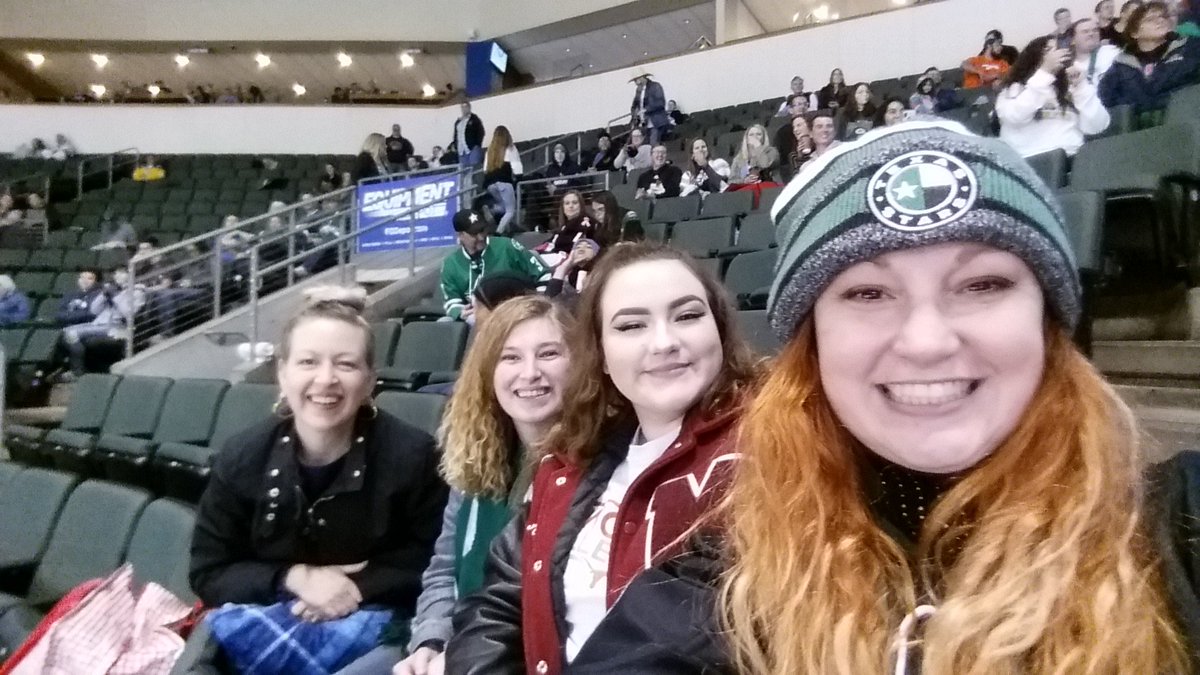 elfkimshe's tweet photo. Recalculating ;) #OasisTYS Section 104, Row F, Seats 8, 9, 10, & 11 https://t.co/8ZxuYsKgYK