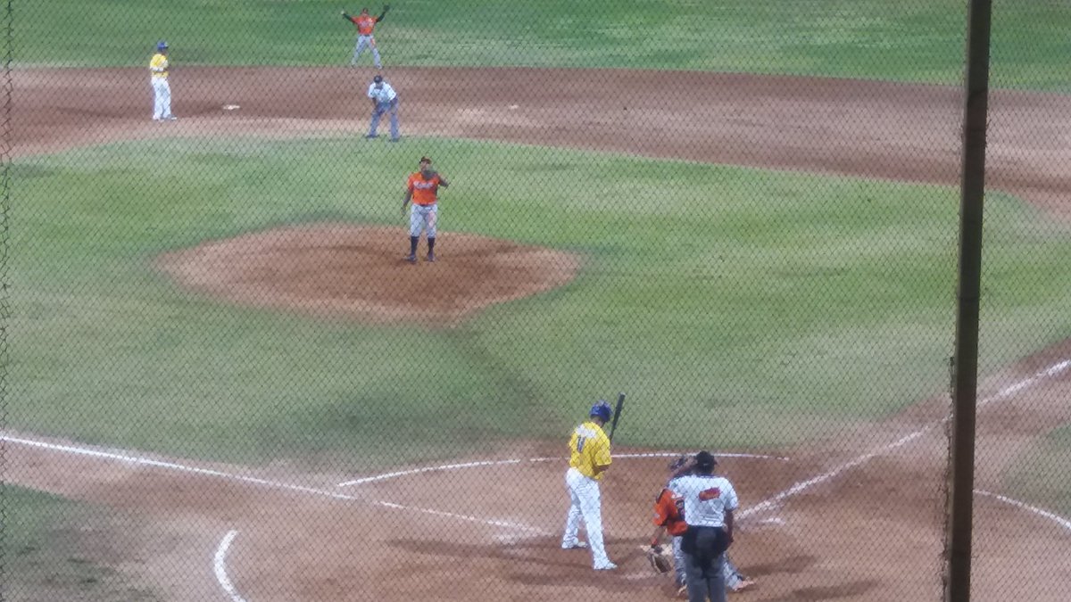 Los Santos 5 - 7 Herrera.
5 Inin/