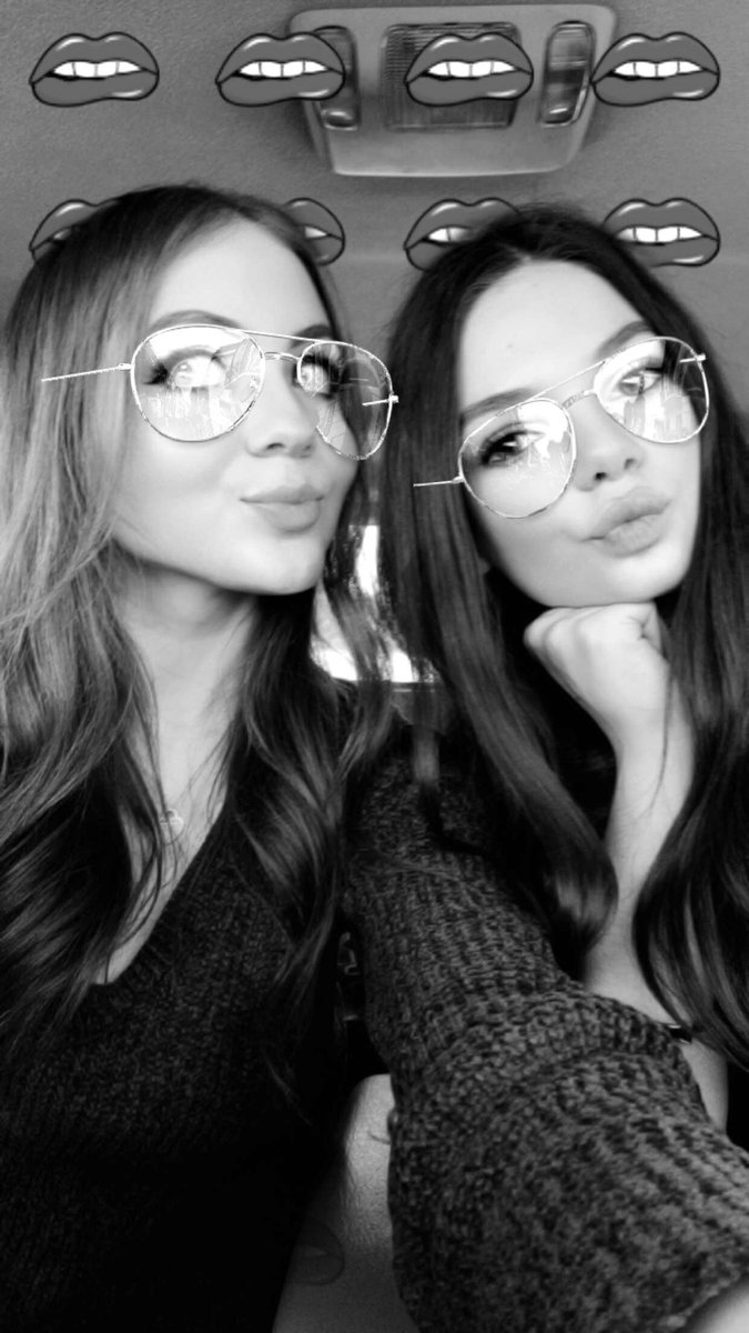 lyssai12's tweet photo. happy 18th birthday to my favorite person ever and my bff of 8+ years!!! I wouldn’t trade our memories for the world 💜 maybe within the next 8 years we’ll finally take a good pic together (; https://t.co/Odk4eca9Yl