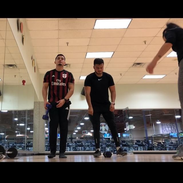 vicxalas's tweet image. The follow up to my previous post 😂
#OneMoreSet
#DontGiveUp
@miketello22 ift.tt/2GYnzXE