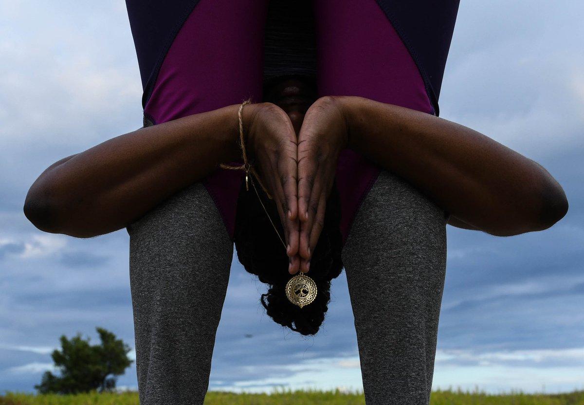 iamrush_'s tweet photo. Day 4 of #DoYouMeditate yoga challenge with @doyouyoga and @spirtuallyfly is Forward Fold
#doyouyoga #30daysofmeditation #practiceandalliscoming #livetheyogilife #30dayyogachallenge #ywaRESPECT #findwhatfeelsgood #yogaforconnection #connecttoearth #yogaaddict https://t.co/9KxZ6N6vut