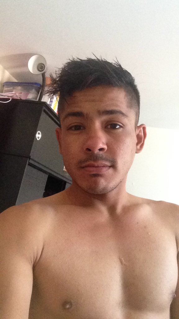 JairoParada8's tweet photo. Día de Gym me siento feliz de tener mi cuerpo q quiero https://t.co/WurrSKT7A8