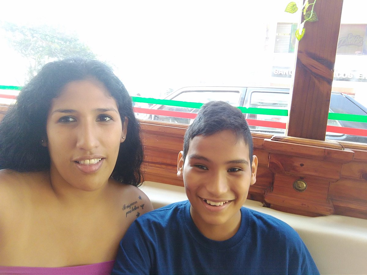 DmRommy's tweet photo. Una tarde juntitos 😍😉😘
#SiempreJuntos
#EresFuerte
#ceviche https://t.co/yxkOhKiKJ8
