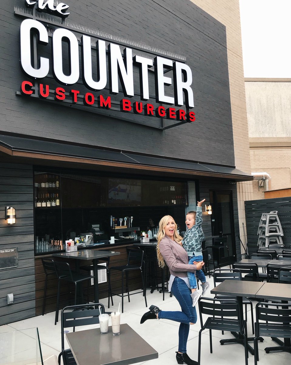 #giveaway with <a href="/CounterBurger/">The Counter</a> &amp; <a href="/ShopStoneridge/">Stoneridge Shopping Center</a> on my Instagram! instagram.com/p/BhK92mLBEg7/…