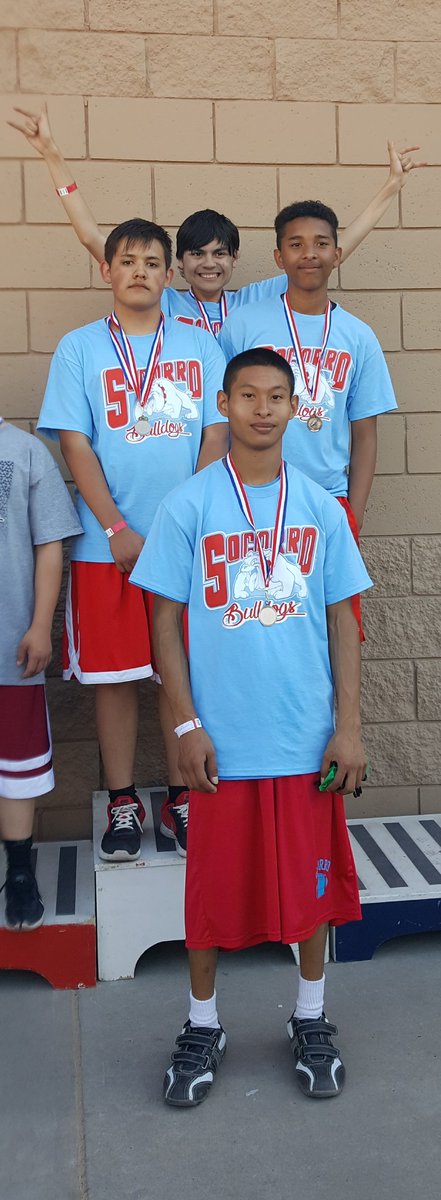 elbigfred's tweet image. Our 4x100 relay team wins Gold! Proud of these boys! #SpringGames2018 #TeamSISD #BulldogStrong @Socorro_HS @City_of_Socorro