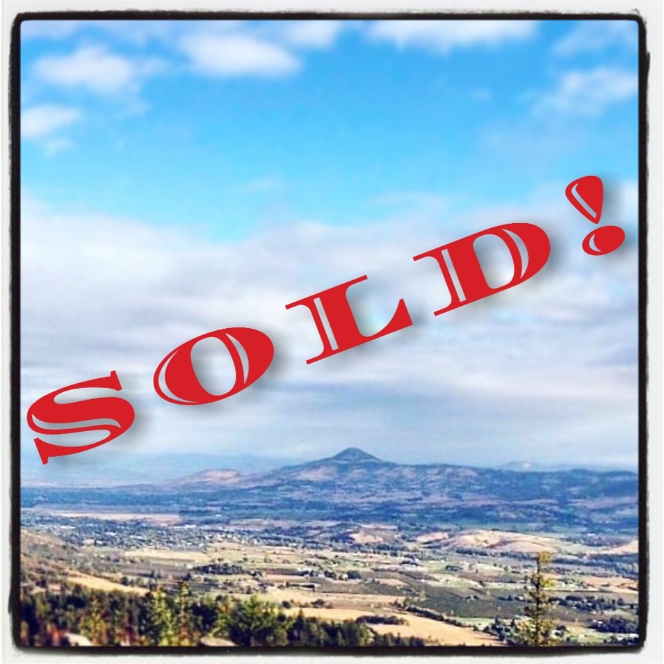 So happy for my client who now gets to enjoy this beautiful view from his new 140 acres in the hills of Talent! #sold #closedandrecorded #thankyou #greatclients #realtor #realestate #vacantland #landwithaview #southernoregonrealestate #katemarroccojohnlscott #southernoregonliving