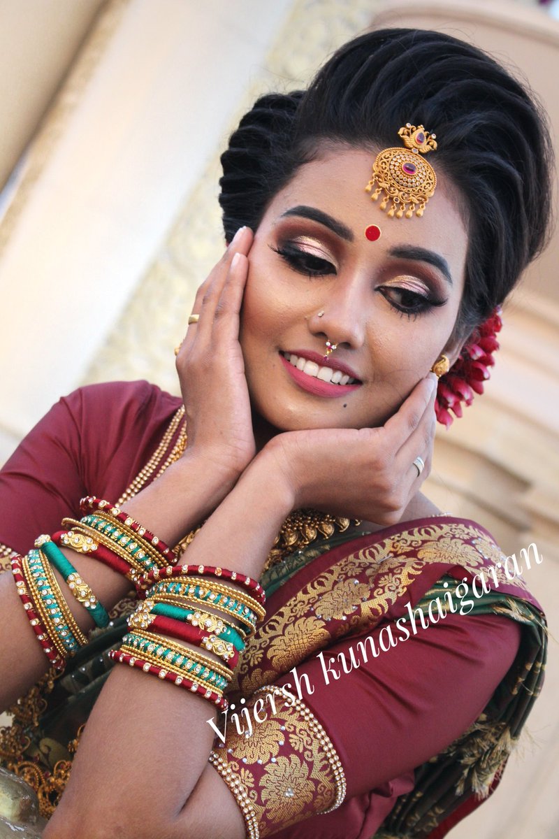 Vijersh's tweet photo. Wedding Makeover Promoshoot
#weddingbride #makeup #makeover #makeuparts #makeup #indian bride #indian_wedding_
Inspired by kannanRajamanikam
Makeover by @vijersh_kunashaigaran
Photographer@vijersh_kunashaigaran
Telant @tamirakrishnan_t
For Booking information @0102601082 https://t.co/PNipTtQ3d4