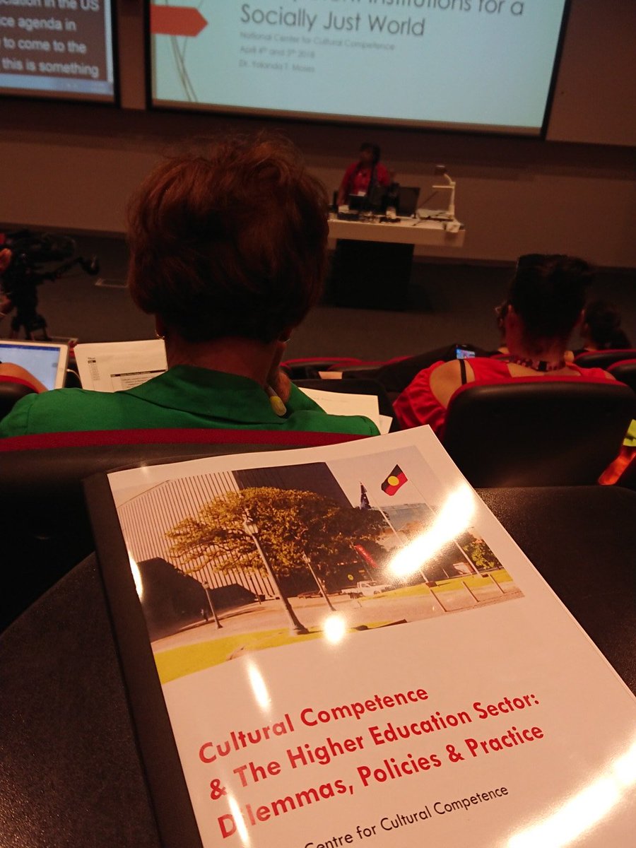 ambermareemusic's tweet photo. Getting amongst tomorrows leaders and policy makers in #culturalcompetence and #culturalsafety at @Sydney_Uni @BradHazzard https://t.co/xj4vY4aofp