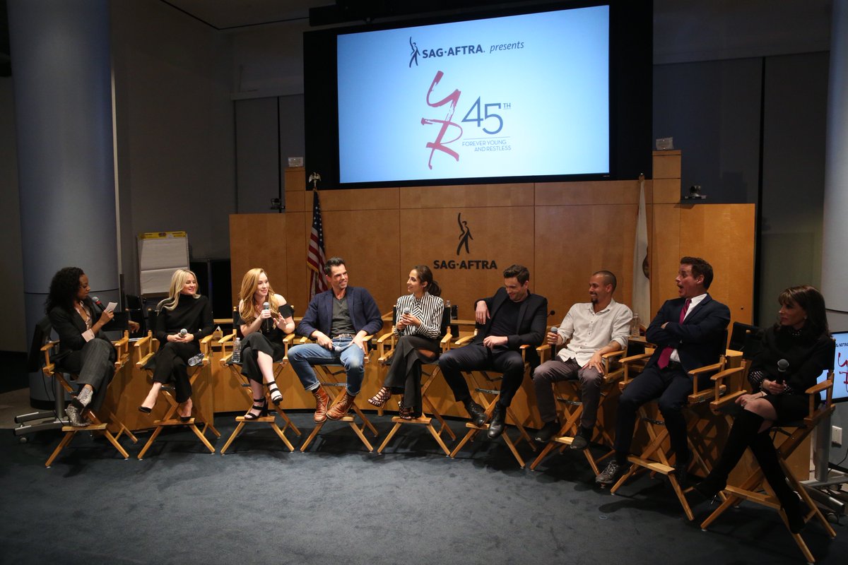 yr45 - Молодые и Дерзкие Панель - Y&R's 45th Anniversary Panel Discussion Presented By SAG-AFTRA DZ_XRl9U0AAlKWc