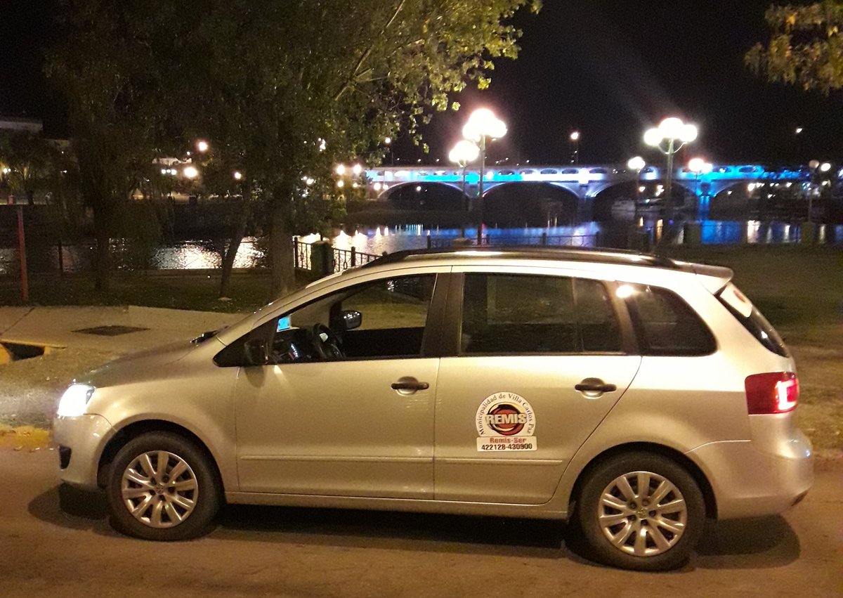 fernandoremis's tweet photo. Turno noche en el #Remis 03541 15336176 #VillaCarlosPaz #VCPaz #PuenteUruguay #Tranfer #AeropuertoCba https://t.co/RVFGuLDd7w