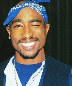 VSinThuu's tweet image. "With some people, you can see their soul when they smile... Tupac's one of 'em." - @Kaycaesar, I completely agree 😍💕

Pure &amp;amp; simple.