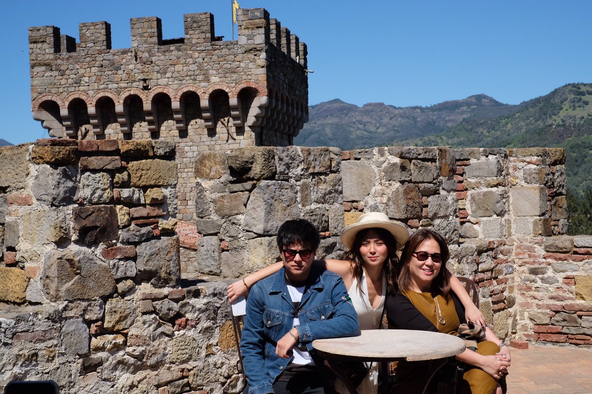 Johnvalle20's tweet photo. FAMILY 💙 https://t.co/737LD248yn