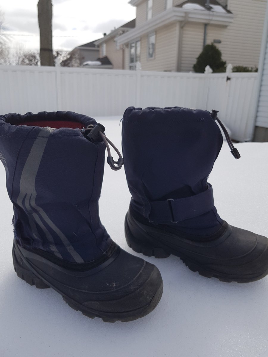 MLo1974's tweet photo. @Kamik My son's boots barely lasted one winter! The velcro strap came off of one boot, and the other one is on its way to coming off also. What is your warranty? #PoorQuality #Disappointed https://t.co/nakRlaUCb6