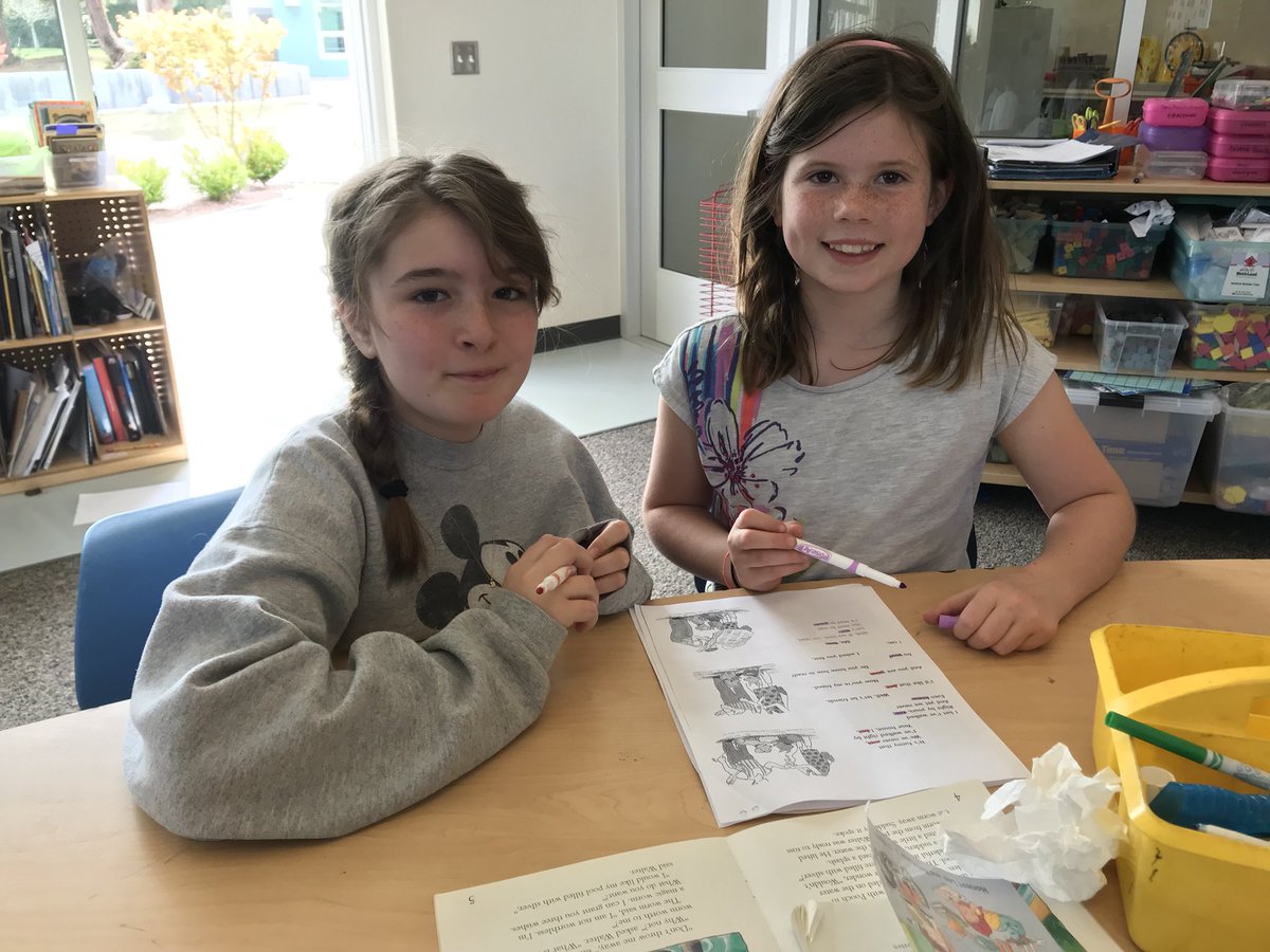 CoveHuddle's tweet image. 5th graders reading, performing and writing poetry with 2nd grade buddies. #multiagelearning #CoveCoyotes @Cove_School @LCMSchools