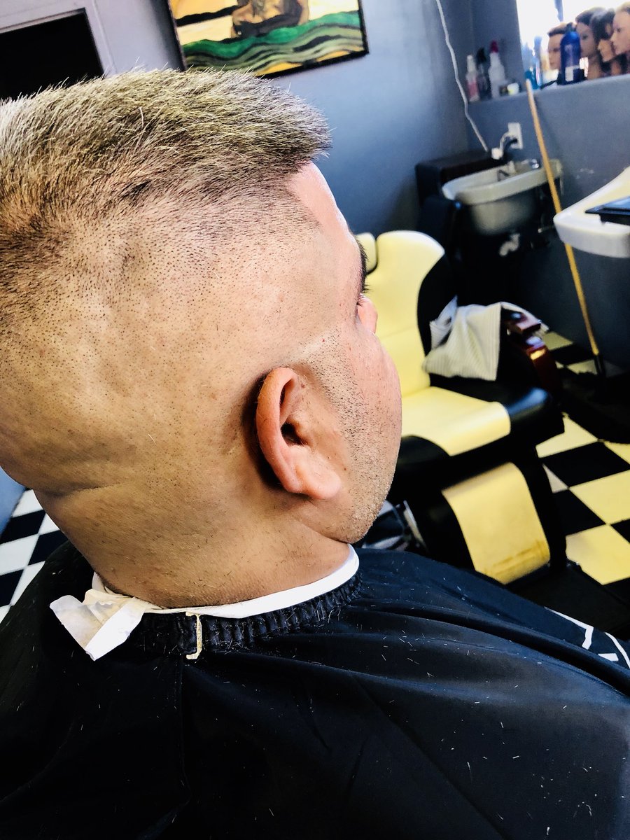 JesseJamesRive1's tweet image. Stay grinding #magicclips #Toutliners #andisbalders #shearovdrComb 💯