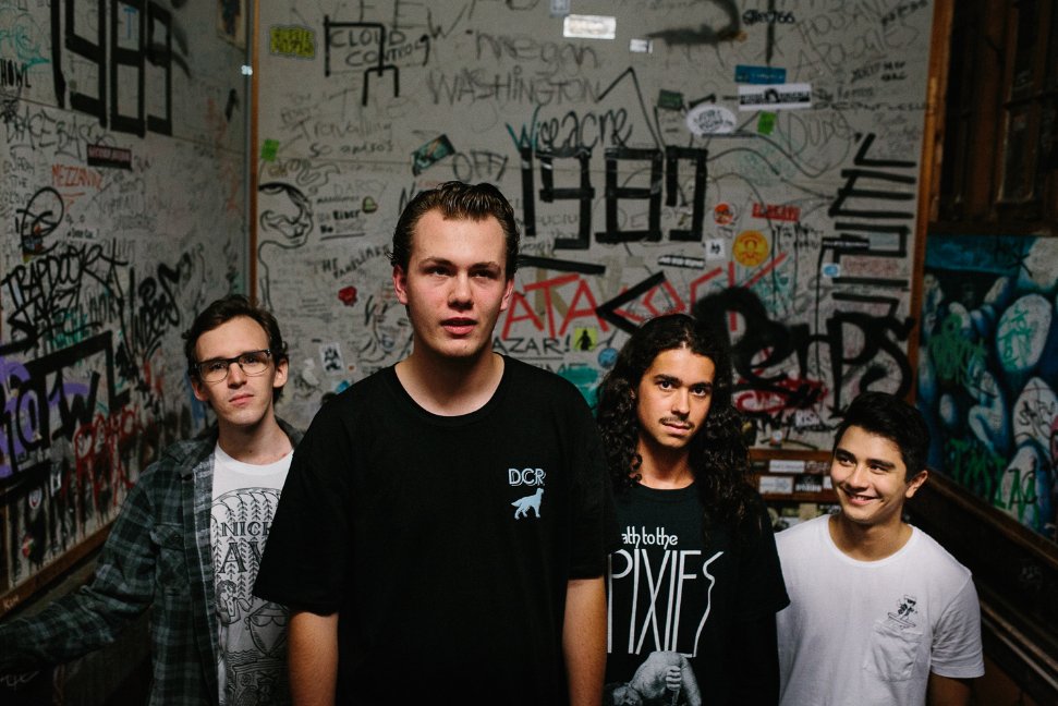 PREMIERE: <a href="/electriczebraau/">Electric Zebra</a>'s 'Escalator' hits you in the face and steals your wallet > ow.ly/3fil30jd4ef