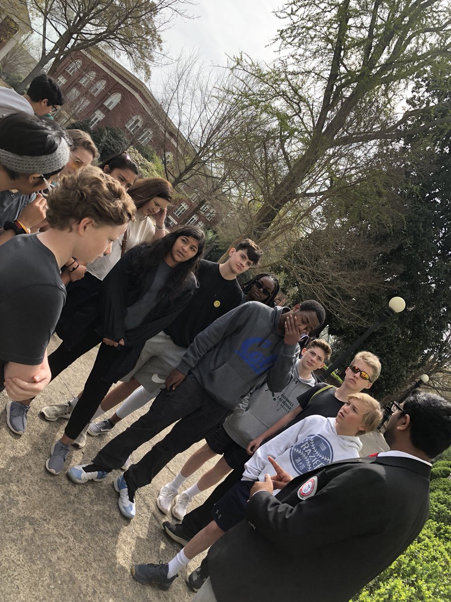 AVIDepms's tweet photo. 8th grade Avid visits UGA , Go Dawgs!  @elkinspointe @famu95 @MeredithTongue https://t.co/QehIhjOMdR