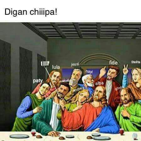 RealValientes's tweet photo. Si Rv haría una representación de la última cena... - birra- sería así 🤣😂 @estelitavillaS @carrealb @jesrossel11 @tricoquerido191 @Lu0985 @prithamara https://t.co/0TNM9QKoMg