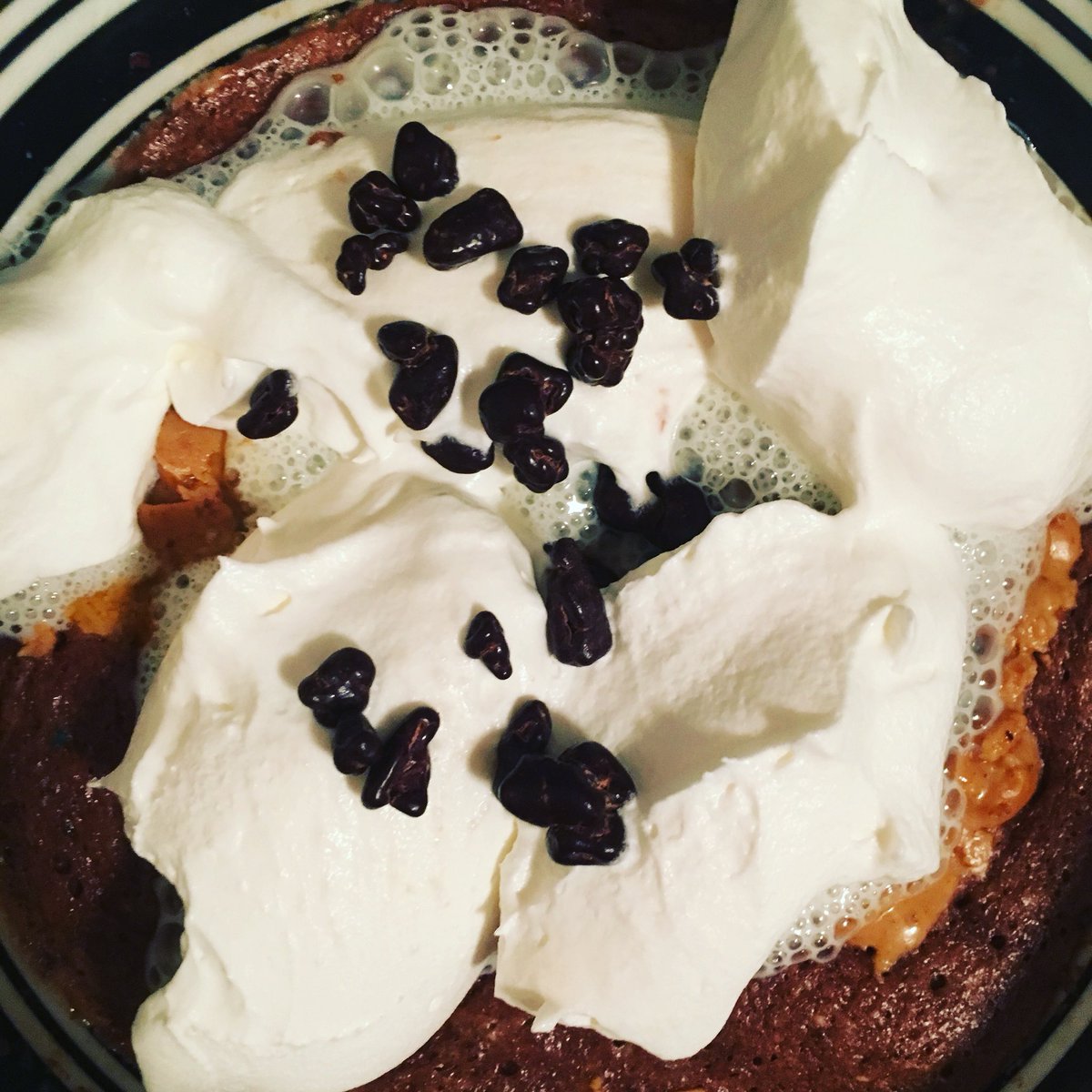 alisemirvine's tweet image. My #Keto #protein nightcap! A great mug cake with almond butter and whipped cream! Yummy 😋 #nextlevel2018 #alisemariefitness #springshred #weightloss