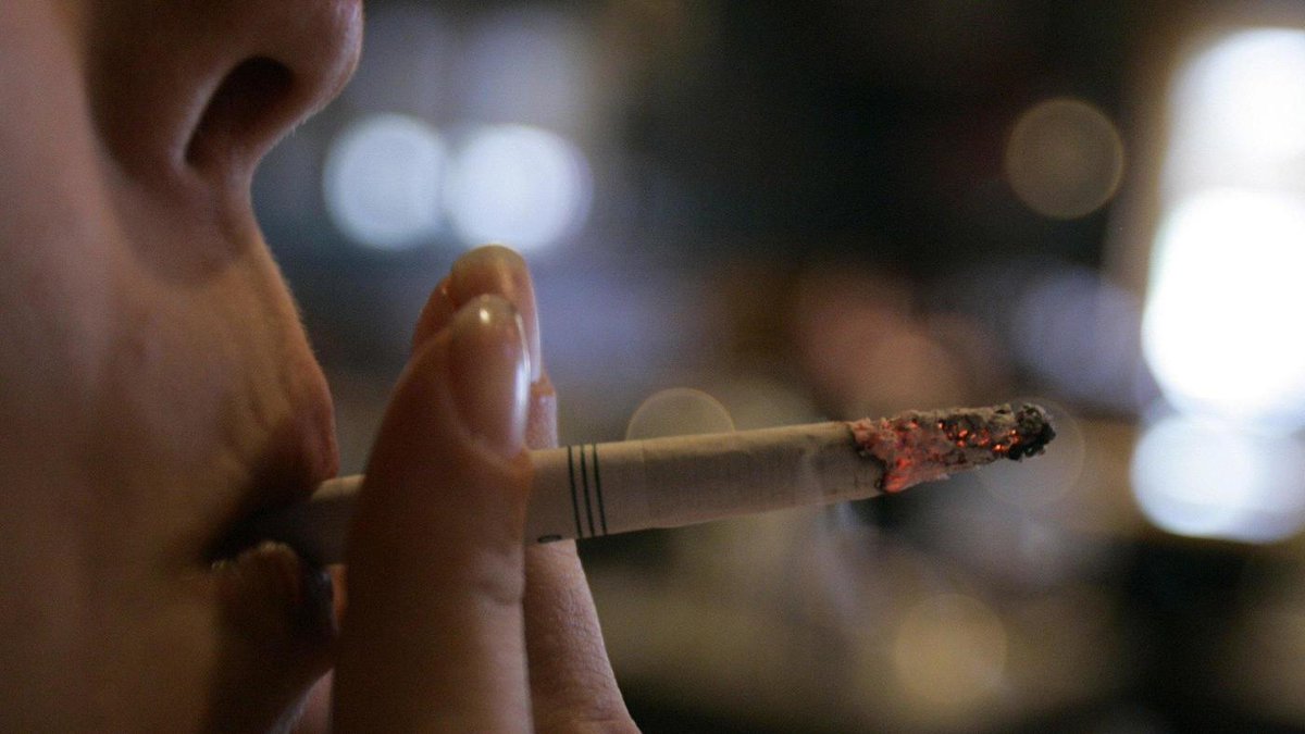 Aurora has increased the age to buy tobacco and vaping products to 21

Mayor Richard Irvin said the city "once again, made the health and future of our children a top priority."

trib.in/2J1gzY5