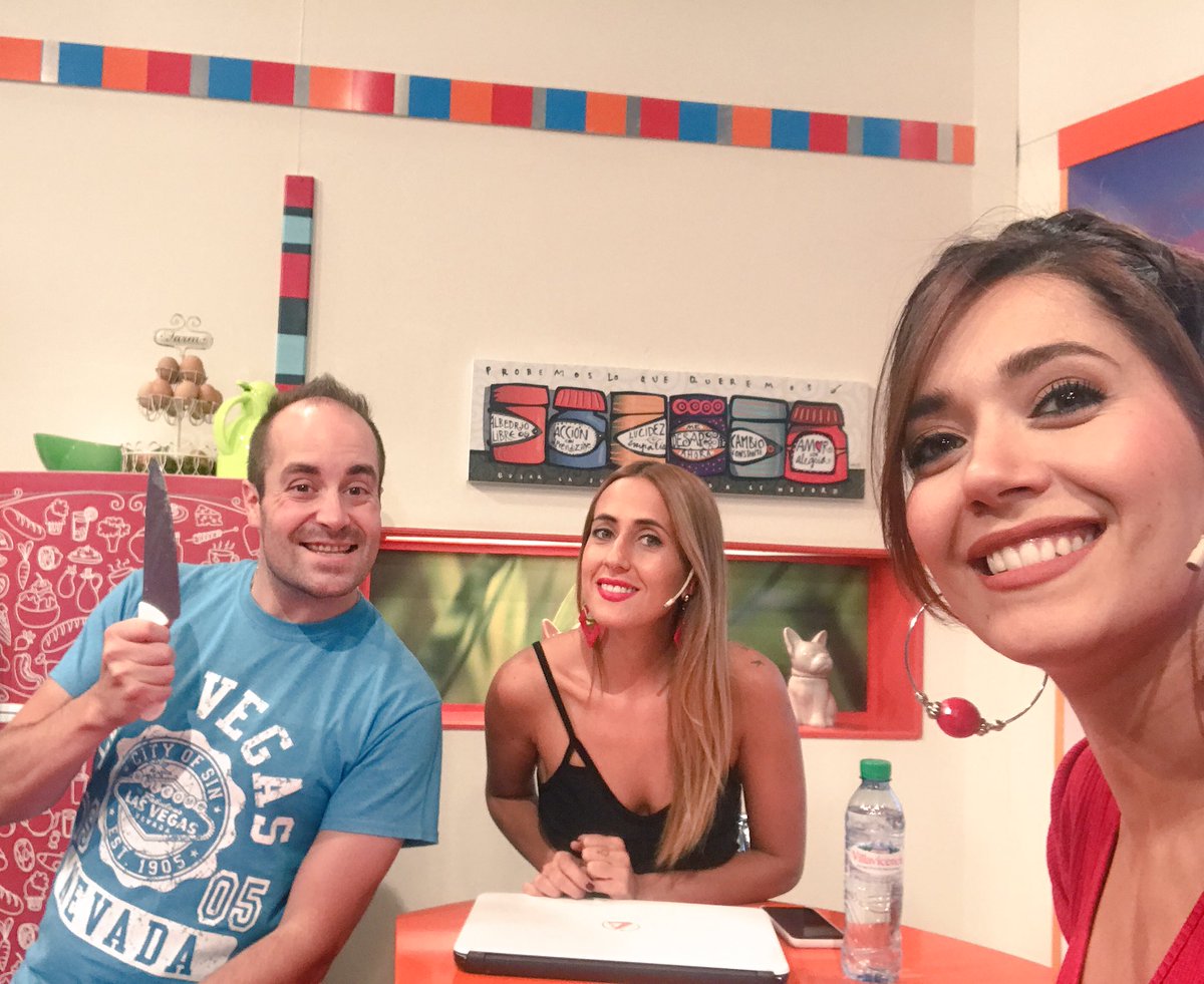Venimos en Tardes Compartidas!!!!! Por <a href="/canal7mza/">El Siete</a> no te pierdas hoy hablamos de Adopción!! <a href="/Flavioeglez/">Flavio Eglez</a> <a href="/g_dani/">DANIELA GUTIERREZ ★</a> ☺️😉