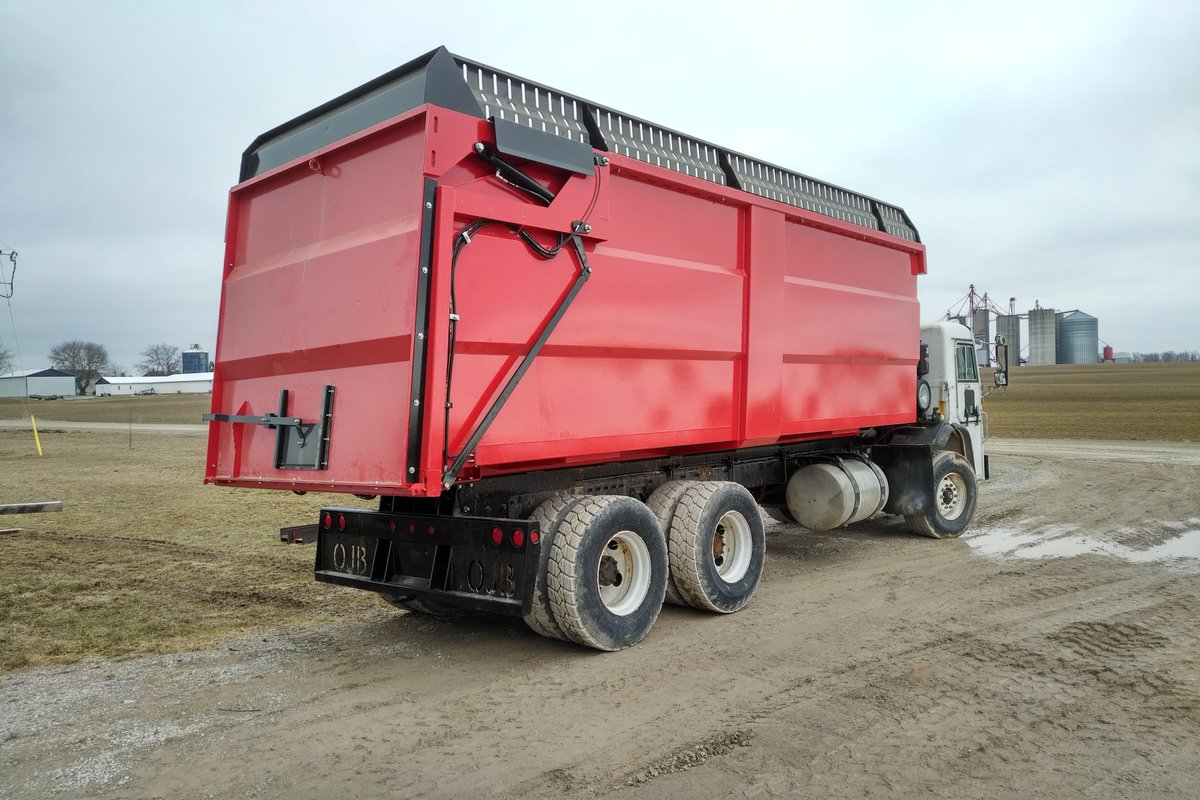 <a href="/KennyFeltz/">KENNY FELTZ</a>  new truck waiting for the floater tires tomorrow <a href="/peterbui/">Peter Bui</a>