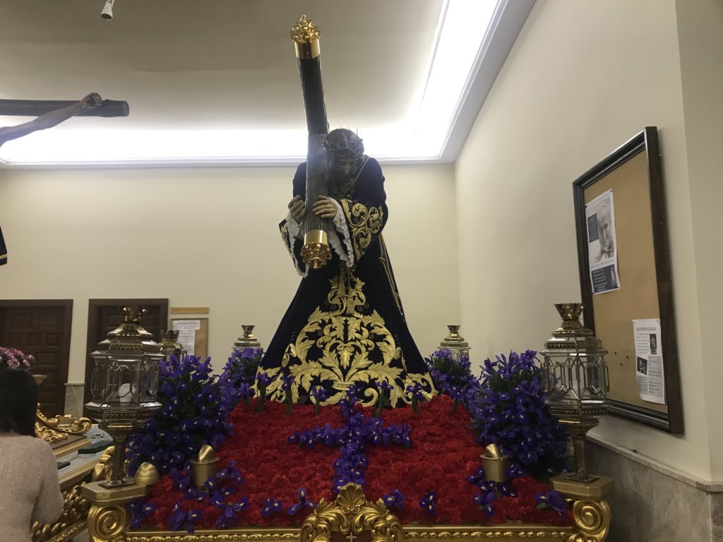 Ya esta Jesús Nazareno preparado para salir por las calles de Móstoles un año más.

Mañana a partir de las 22 horas desde la Parroquia Ntra Sra de la Asunción #Semanasantamostoles2018 #semanasanta