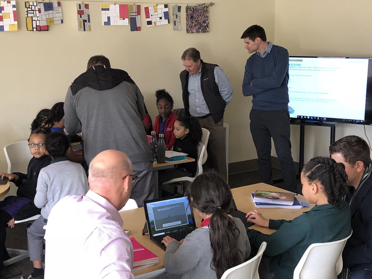 mrzphd's tweet photo. #ShowcaseSchool visit from education leaders in #Australia visited @rentonprep today! #MicrosoftEdu #MinecraftEdu #SurfaceMT @Paint3Dedu @PlayCraftLearn https://t.co/Q8UyWPTxlF