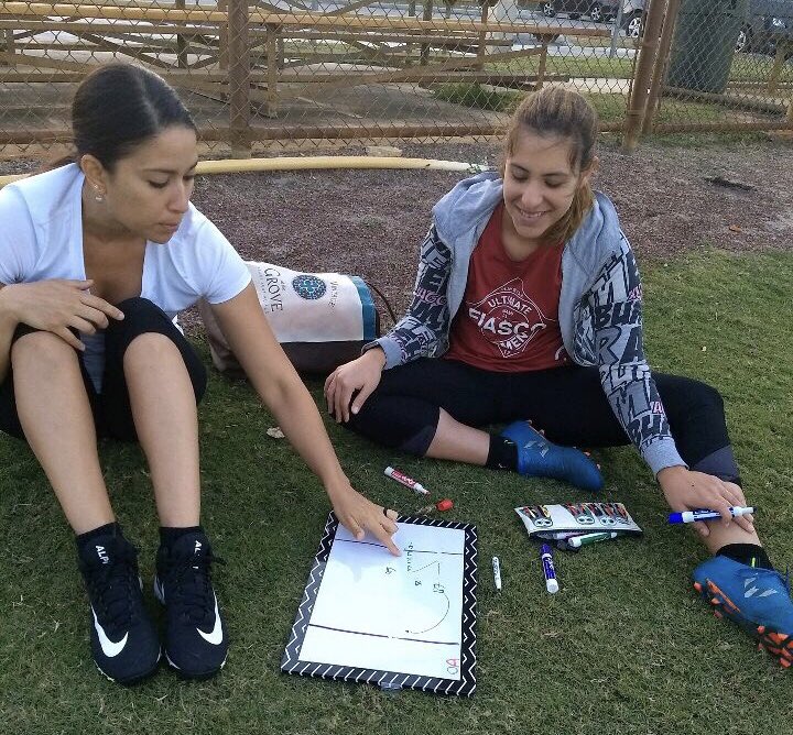 FiascoUltimate's tweet photo. First community outreach event of the year! Fiasco hosted a Learn to play Ultimate workshop for women! Thank you to all who came out and check out our next session! @Ariaulti #ariaultimate #outreach #frisbee https://t.co/2dUHmZJDmI