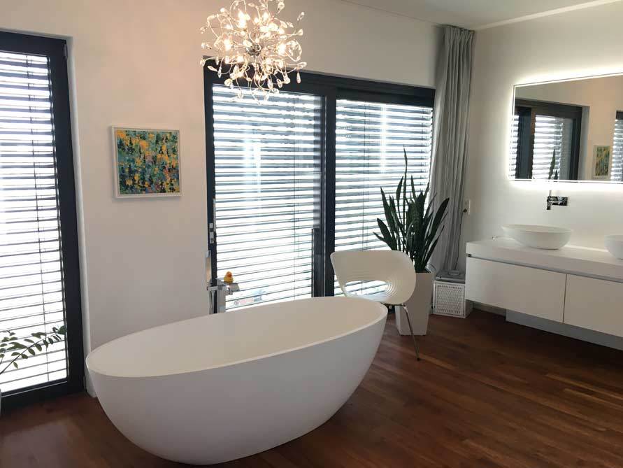 Freistehende Badewanne Piemont ift.tt/2J1gVOp #badewanne #badezimmer #Bädermax  Badezimmer Ideen! Badezimmer mit der freistehenden Badewanne Piemont