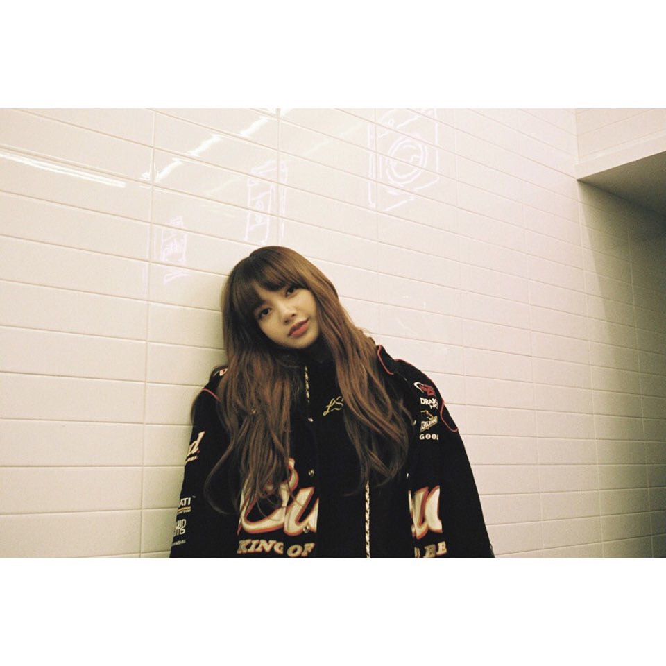 lalisagram_'s tweet photo. 180323 | #BLACKPINK #LISA #블랙핑크 #리사 #NONAGON 📷포토 바이 챙🐿 https://t.co/94J7P4LrpU
